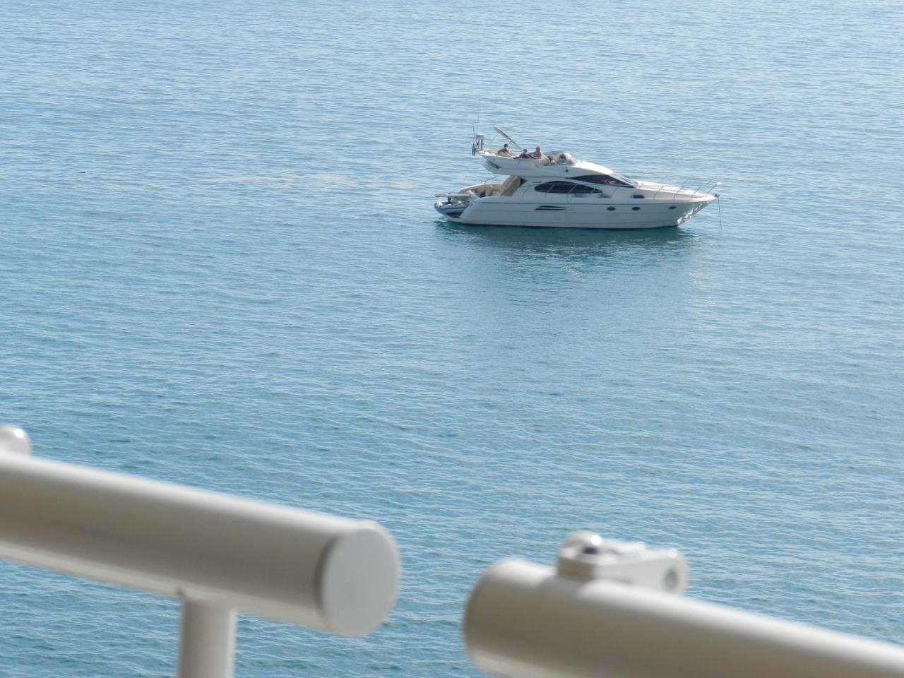 شقة Costa Quebrada Residencial 1 بينالماذينا المظهر الخارجي الصورة
